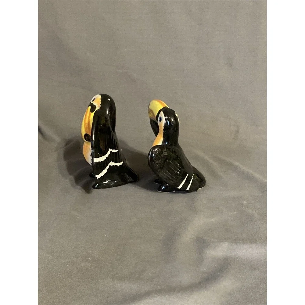 Vintage Salt & Pepper Shaker Set Japan Toucan Bird
